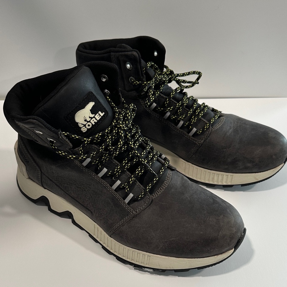 Sorel Mid Men's Charcoal and Cream Leather Waterproof Boots